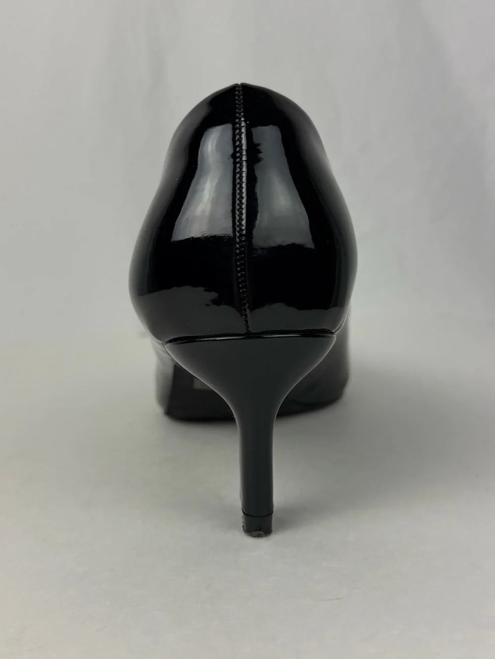 GENSHUO Black Patent Leather Kitten Heels-Size 8.5-Pointed Toe-Faux Leather